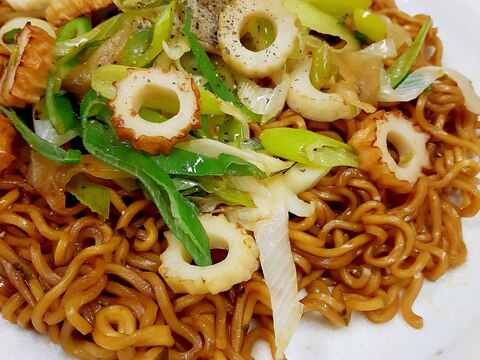 焼きそば袋麺アレンジ！ちくわ＋長ネギ＋ザーサイ♪